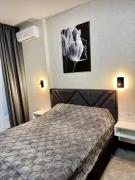 29-355-2 Manhattan, Beresteiskyi 11, Kyiv, Politekh metro nearby, fantastic city view, Petrovdom Apartment