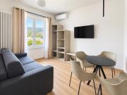 7 LAKES Aparthotel