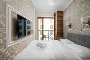 Pawia Studio Centrum 79 by BookingHost