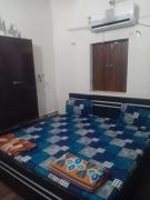 Shri Bankey Bihari Yatri Niwas Homestay l Pandit Rambabu Gautam Ji Dharmshala तीर्थपुरोहित श्री धाम वृन्दावन l 3 minute walking to Bankey Bihari Temple l AC and Non AC room Available