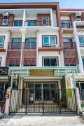 Top Ban Khlong Prawet