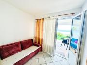Apartment SeaSide mit Blick auf das Wasser by Interhome