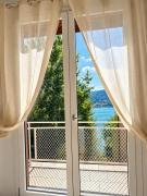 Dolce Lake View - Charming Apartment