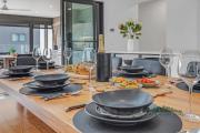 Top Moama