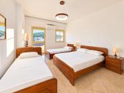 Top Himare Top Himare