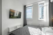 29-355-2 Manhattan, Beresteiskyi 11, Kyiv, Politekh metro nearby, fantastic city view, Petrovdom Apartment