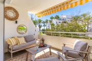 Playa Real Marbella Pool & Sea View by Downtown Apartments