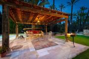 Historical Palms By Fidalsa