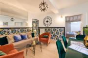 Trevi Fountain Stylish Penthouse IREX Apartment