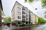 Luxury 2BR with Sauna, Work Station, City Center