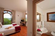 Top Saturnia