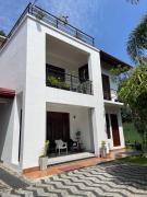 Private Guest Suite in Kandy Separate Entrance