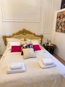 Vintage apartment Kotlyarska10