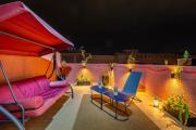 Bright Cocoon with Sunny Terrace Bright Cocoon with Sunny Terrace