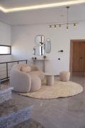 Villa Ennassibe, 5 Luxurious Suites with Pool
