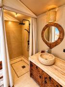 Exploring best Luxury camp