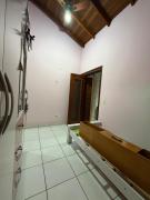 Casa espaçosa com 4 quartos