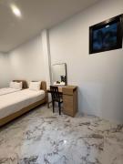 Top Khao Lak