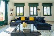 Spacious penthouse with terrace in the heart of Como