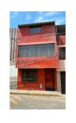 Casa céntrica a dos cuadras de la avenida Bolognesi y a media cuadra de la avenida Pinto