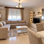 Sunny Apartment 2