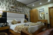 HOTEL PRIDE INN RAJBAGH SRINAGAR garden