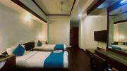 Hotel Ashray