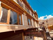 Top Leh