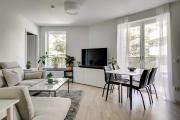 Stylish & Spacious Apartment with Large Balcony