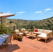 Charming Finca with Nature and Sea View, 30 min from Málaga