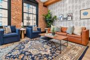 Downtown Hotel Suite Rooftop Pool Game Room Gym