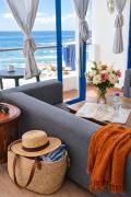 Ocean Views. Flat 3 bedrooms.