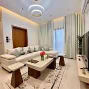 waves Apartment - Luxury Suite in Al Safa