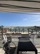 GZR051-Luxury 2 Bedroom Apt near seafront promenade