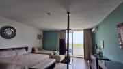 Suite en resort playa blanca wifi, playa y piscina