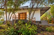 Casa de campo de lujo con 3 habitaciones en urbanización privada en la naturaleza con piscina publica con aire acondicionado y wifi en santa cruz, Galapagos
