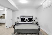 Stylish Modern 2-bedroom Basement Suite