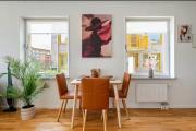 Modern Apt with Workspace, Balcony near City