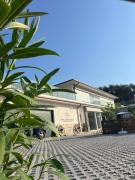 Top Chiavari