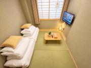 QCB1, Bus Stop 2m, Sensoji 9m, 2 Futons