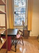 Room for female students & professionals in Central Rome