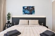 Sky Park 4th Floor Apartment with Parking