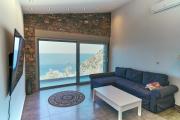 La Bella Villa - Seafront Suite