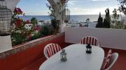 Sunny penthouse with panoramic sea views
