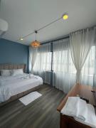 Top Phnom Penh