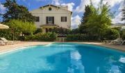 Gran casa de campo con piscina cerca del mar