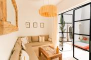 Private riad with swimming pool and breakfast included