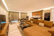 The Blackwood Suite Luxury Stay with Pool & Par