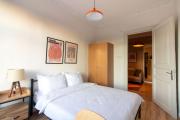 Historical & Spacious 4BR Flat by Seaside w AC