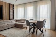 Flyhome- Kingsize Bed, Underground Parking, Airpor
